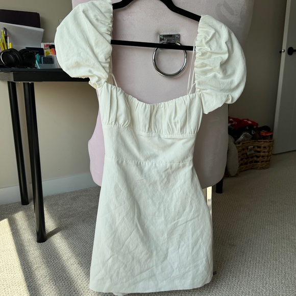 Tie Back linen White Mini Dress - Picture 1 of 2